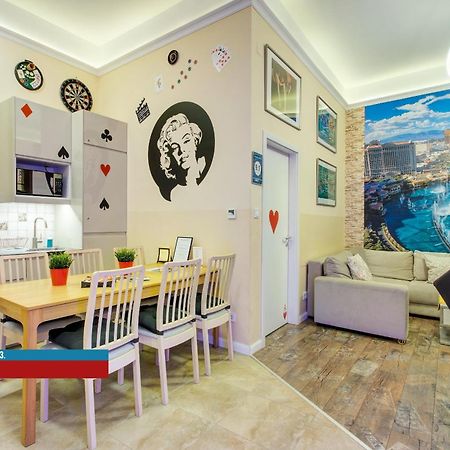 Little Americas Main Street Apartments Budapest Exterior photo