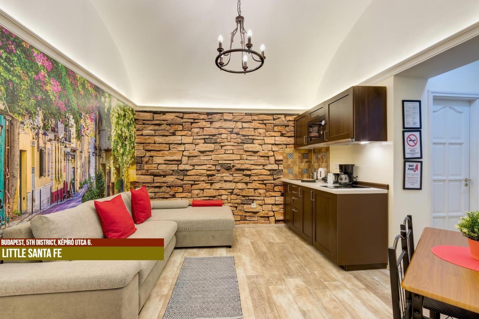 Little Americas Main Street Apartments Budapest Exterior photo