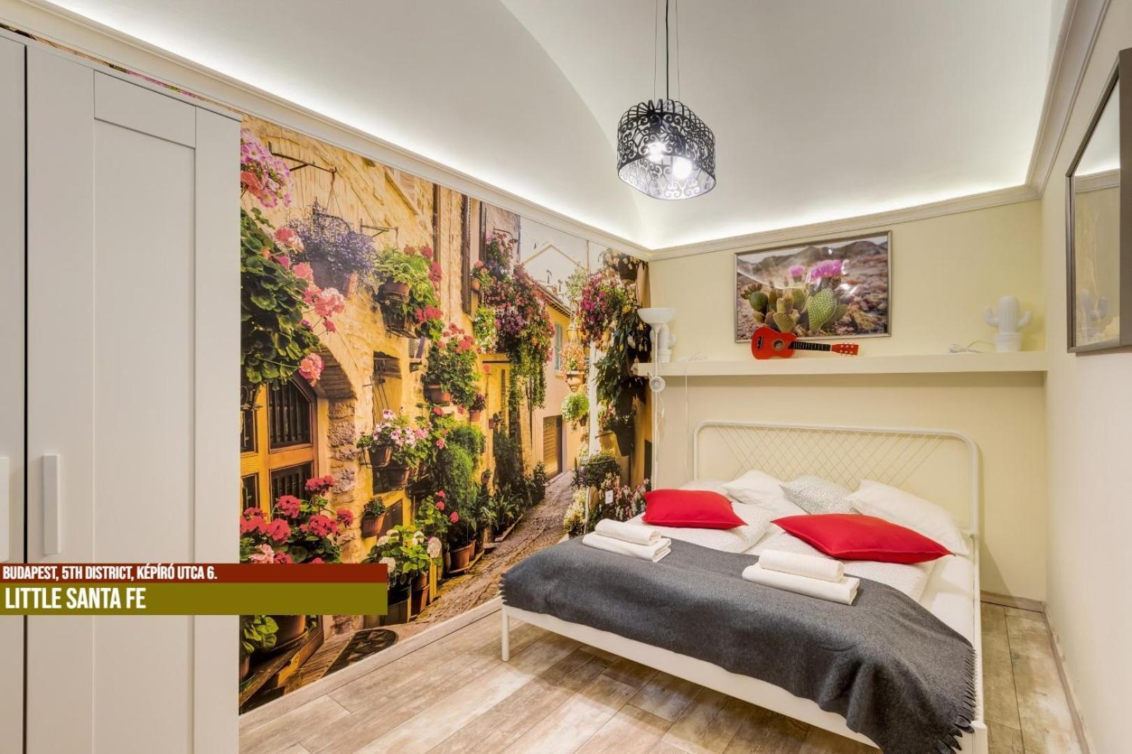 Little Americas Main Street Apartments Budapest Exterior photo