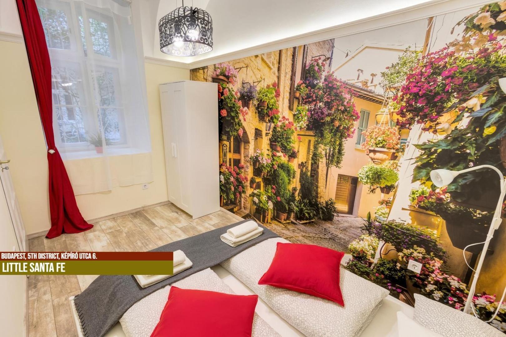 Little Americas Main Street Apartments Budapest Exterior photo