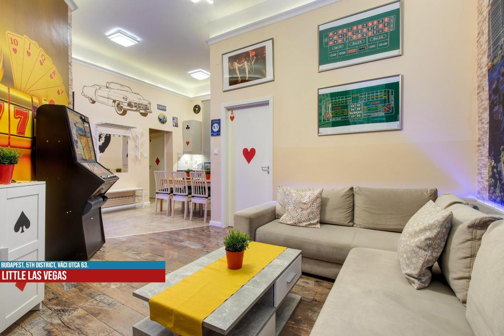 Little Americas Main Street Apartments Budapest Exterior photo