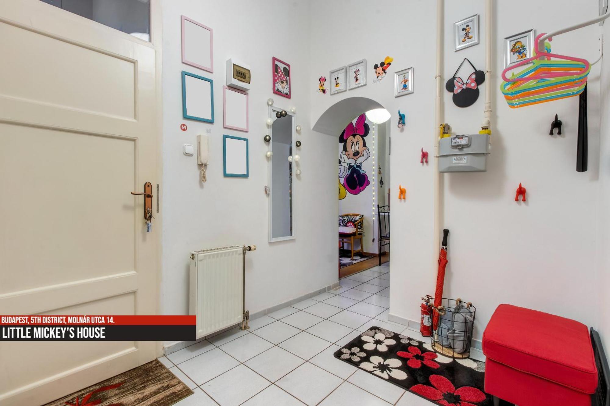 Little Americas Main Street Apartments Budapest Exterior photo